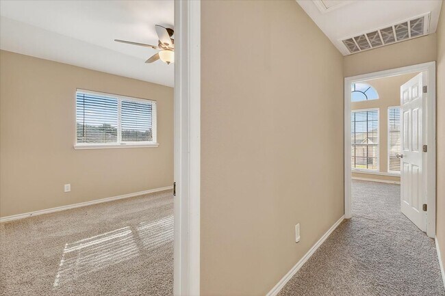 Building Photo - 7502 Fred's Folly Dr