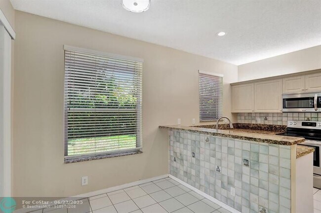 Building Photo - 6455 NW 78th Dr