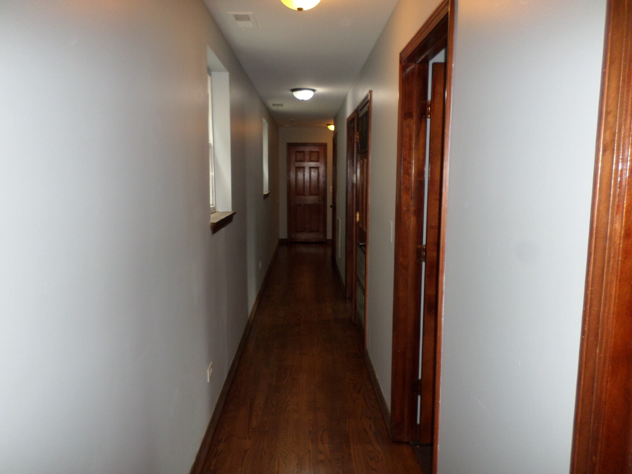 Building Photo - 1554 S Homan Ave