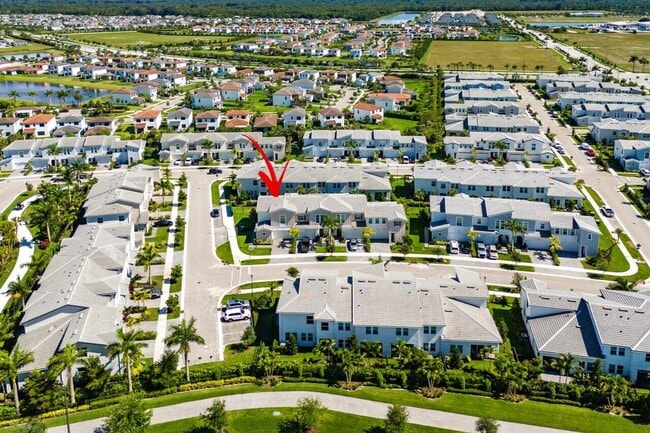 Building Photo - 5160 Willow Crk Dr