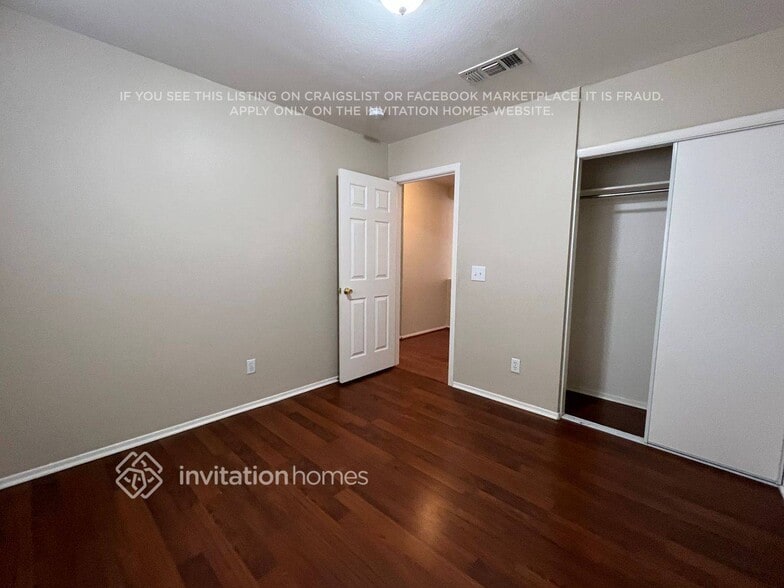 Building Photo - 12648 N Main St