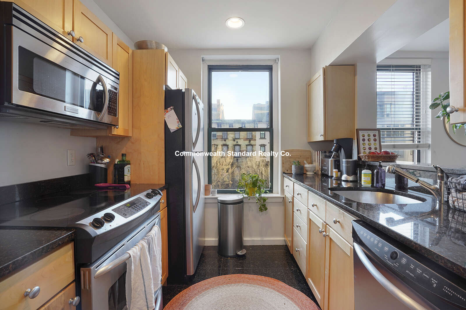 Building Photo - 1661-1663 Washington St. Unit 401