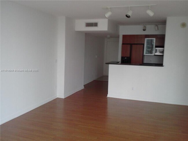 Building Photo - 335 S Biscayne Blvd