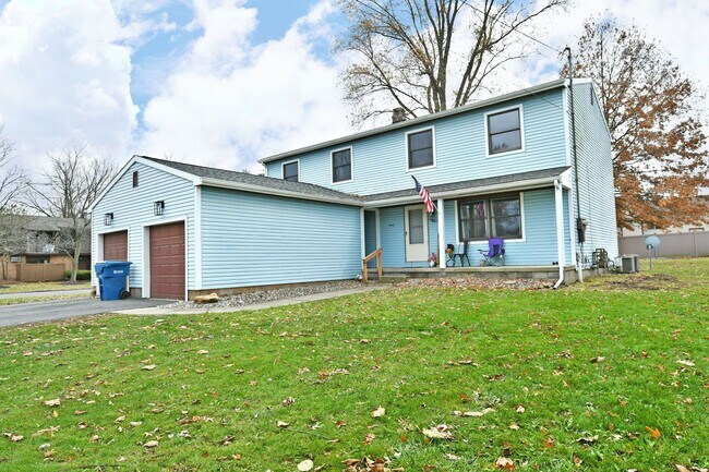 Building Photo - 460-462-462 Fowler St