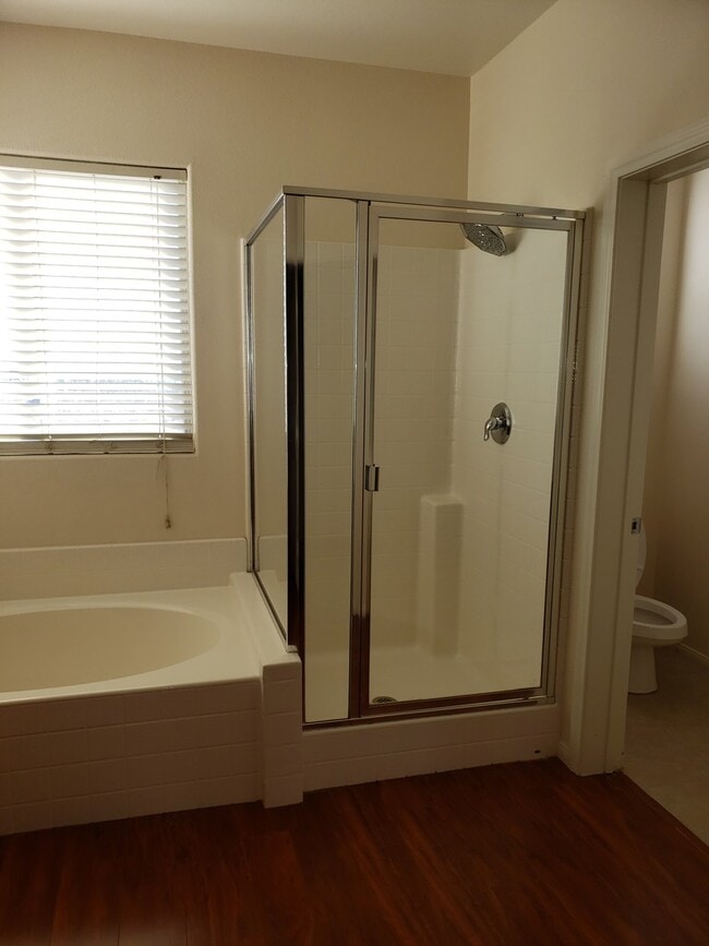 Building Photo - 8904 Nautilus Vista Ct