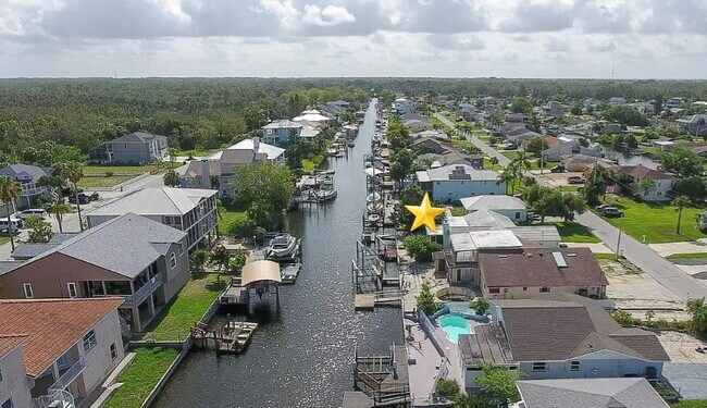 Building Photo - 7313 Hatteras Dr
