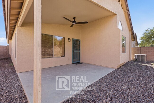 Building Photo - 2420 W Blue Sky Dr