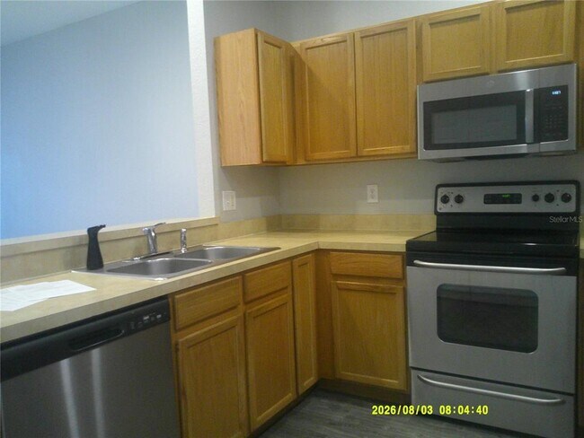 Building Photo - 3098 Ashland Ln N