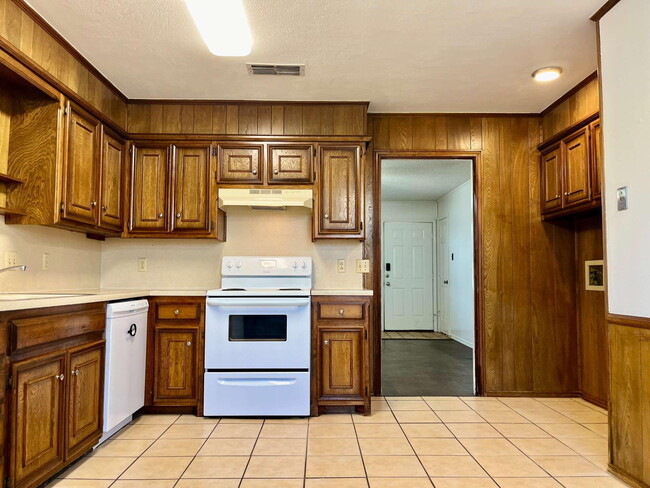 Building Photo - 2308 74th St
