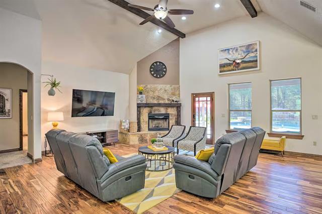 Building Photo - 12003 Farm to Market 429