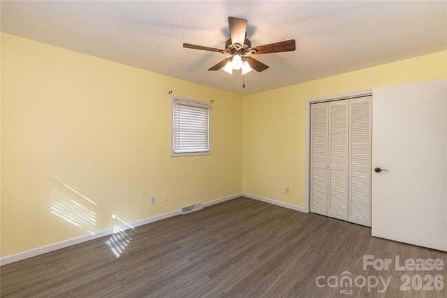 Building Photo - 24752 Kates Dr