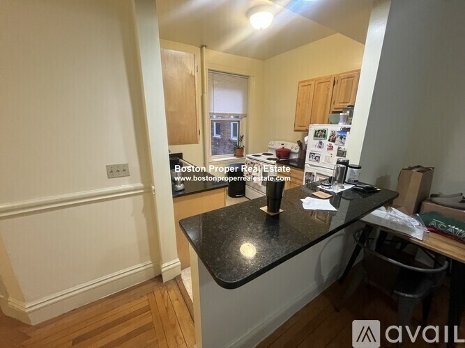 Primary Photo - 70 Queensberry St