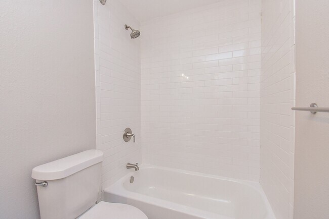 Building Photo - 3030 Great Lakes Ave