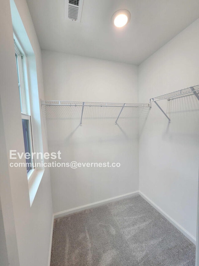 Building Photo - 1540 Crescent Townes Wy