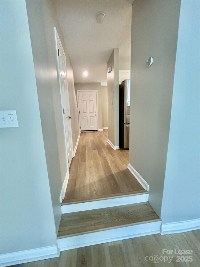 Building Photo - 17557 Tuscany Ln