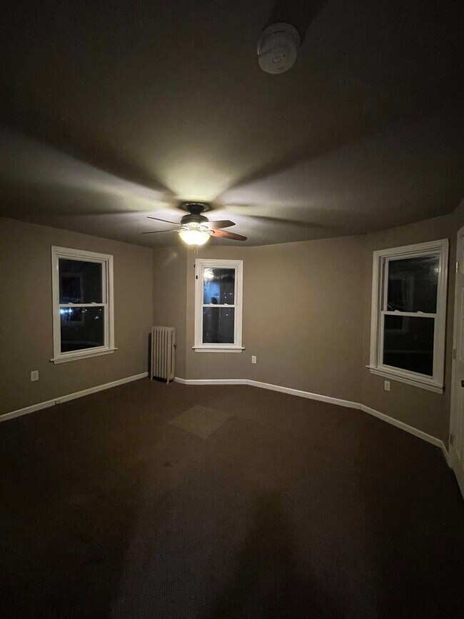 Building Photo - 1007 Clay Ave