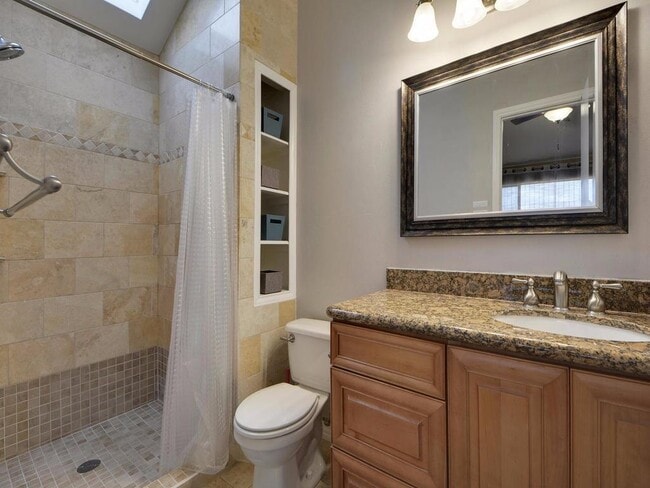 Building Photo - 2213 Margalene Way