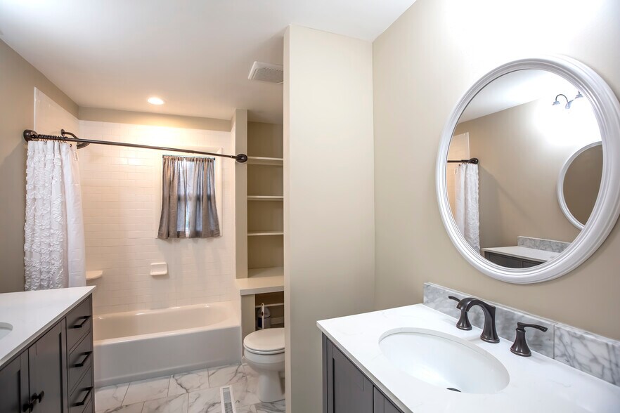 Building Photo - 3120 Doreen Way