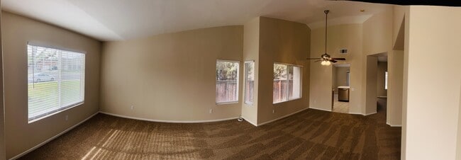 Building Photo - 31182 Amsterdam Rd