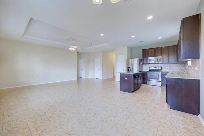 Building Photo - 109 Marcheeta Way