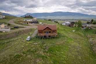Building Photo - 405 Goat Mountain Dr