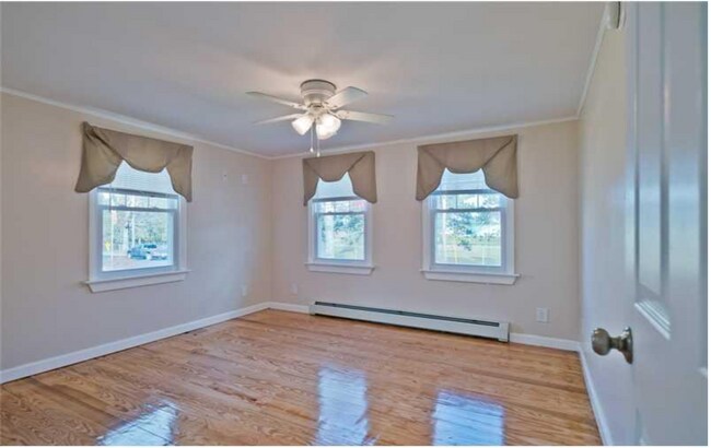 Building Photo - 157 Evans St