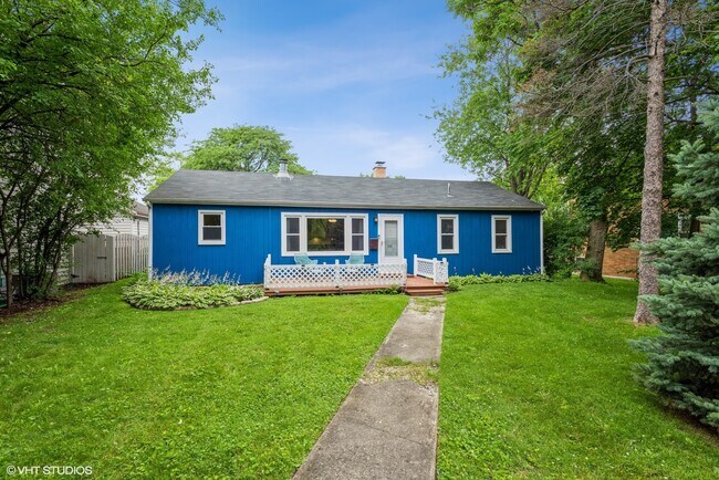 Primary Photo - 320 S Cass Ave