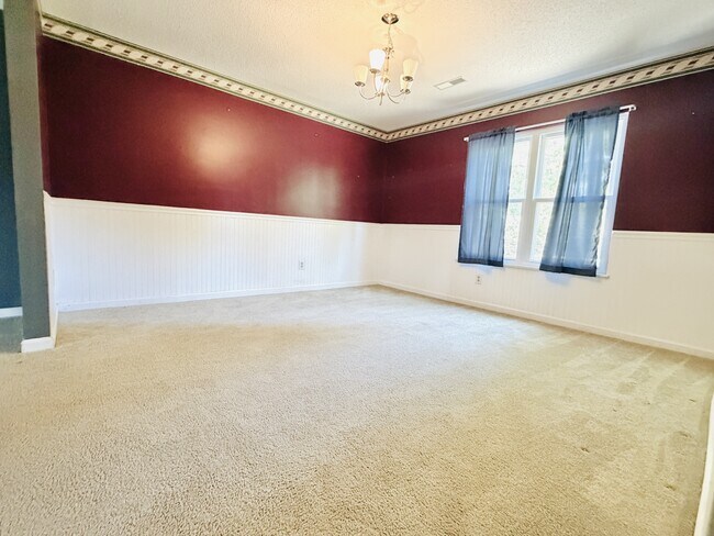 Building Photo - 132 Misty Glen Cir