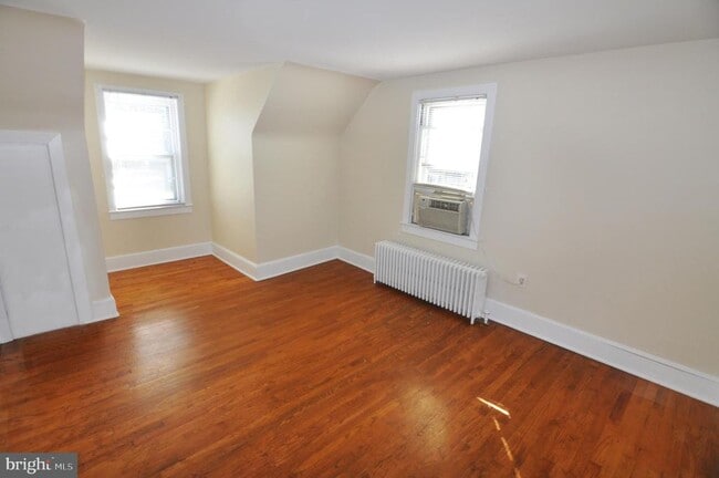Building Photo - 204 Bellview Ave