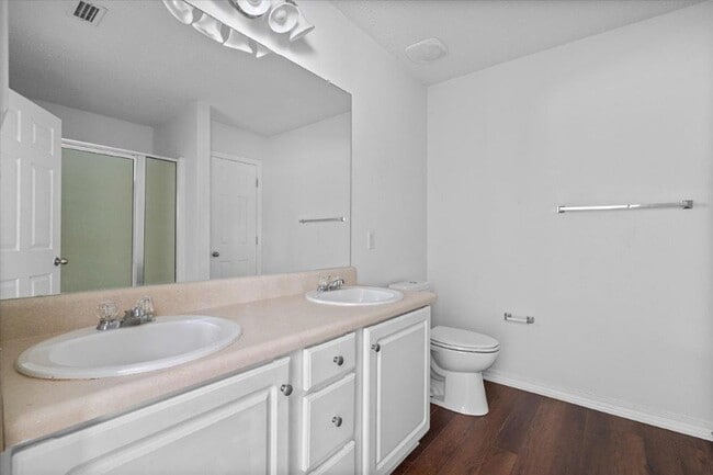 Building Photo - 2659 Rosebud Dr E