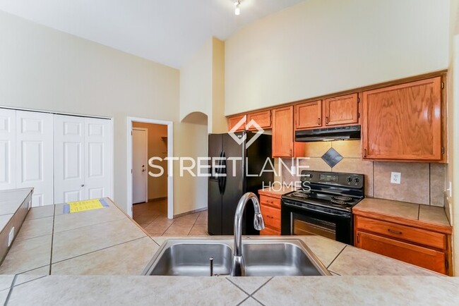 Building Photo - NOW REDUCED!