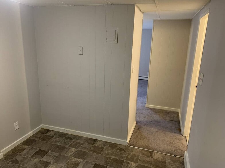 Building Photo - 6 St Mark St