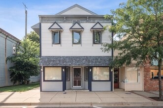 Building Photo - 60 Birch Ave S