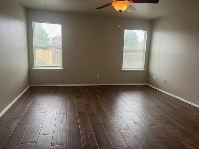Building Photo - 331 Carriage Way