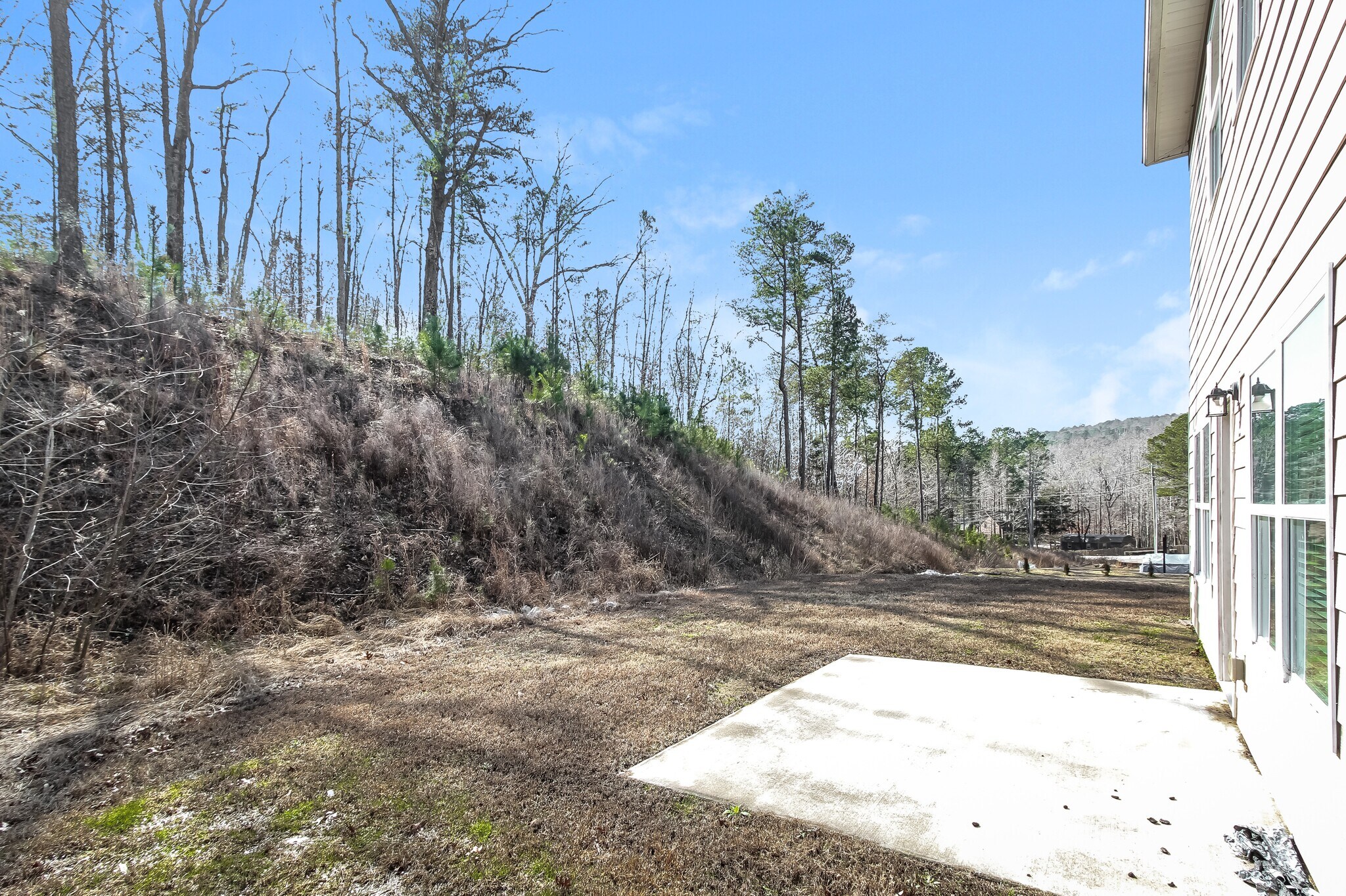 Building Photo - 12 Deer Creek Dr