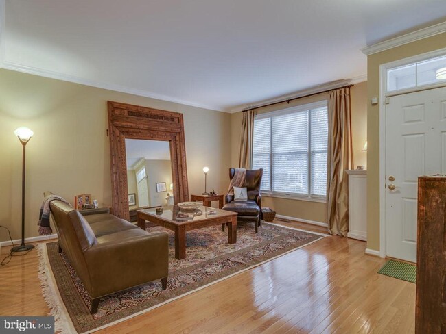 Building Photo - 11300 Fairwind Way