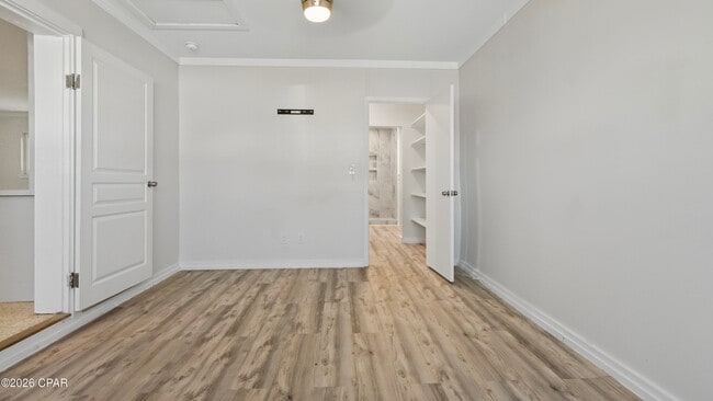 Building Photo - 19909 Alta Vista Dr