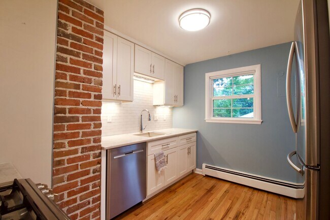 Building Photo - Sunny Sunnyside Bungalow with Finished Basement & Private Backyard Retreat