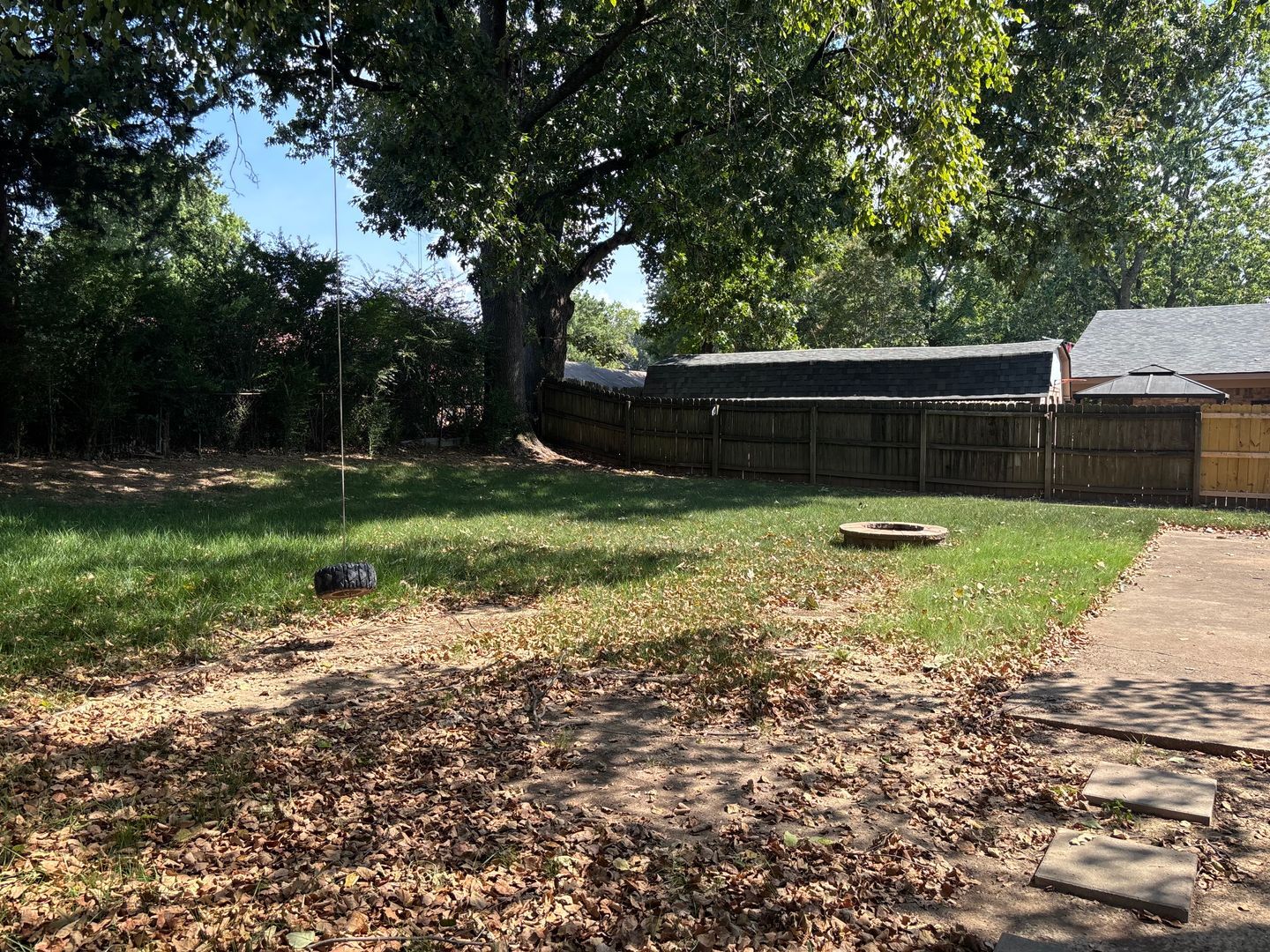 Building Photo - 3104 Ingleside Dr