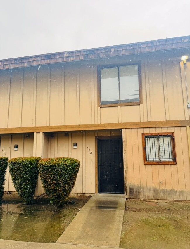 Building Photo - Nice condo for rent SECTION 8 OK!