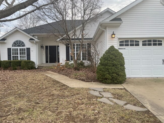 Building Photo - COMING SOON IN CARL JUNCTION: Beautiful 3BR/2BA home in Carl Junction with fenced in yard and sto...