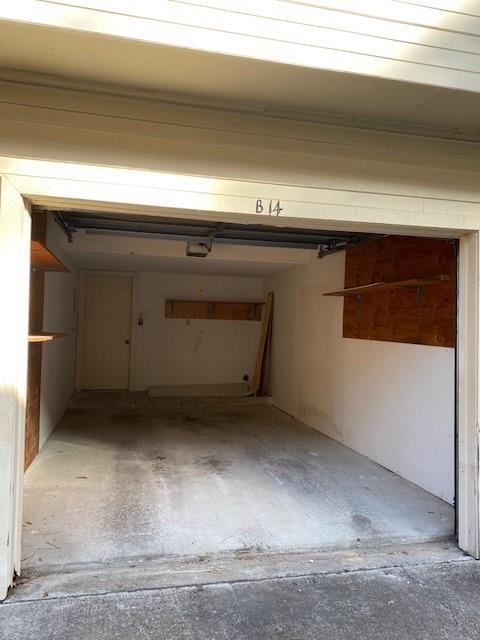 Building Photo - 16800 Sugar Pine Dr