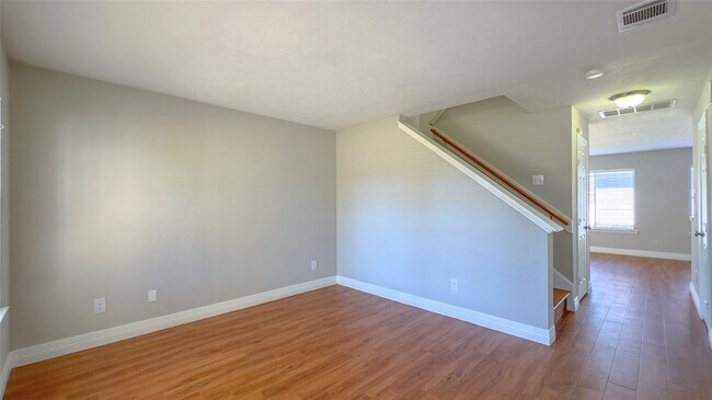 Building Photo - 9923 Farrell Dr