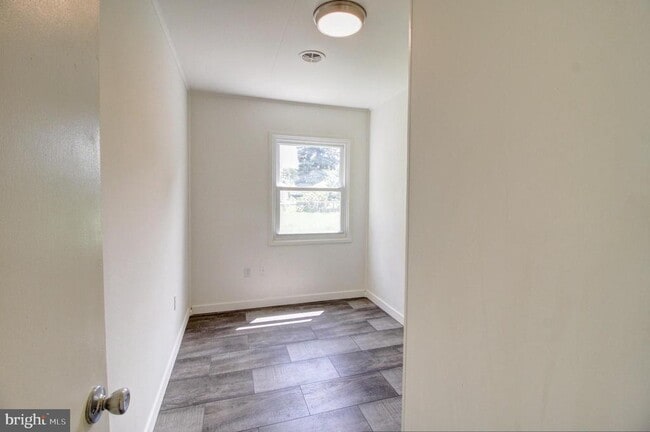 Building Photo - 306 Adam Rd
