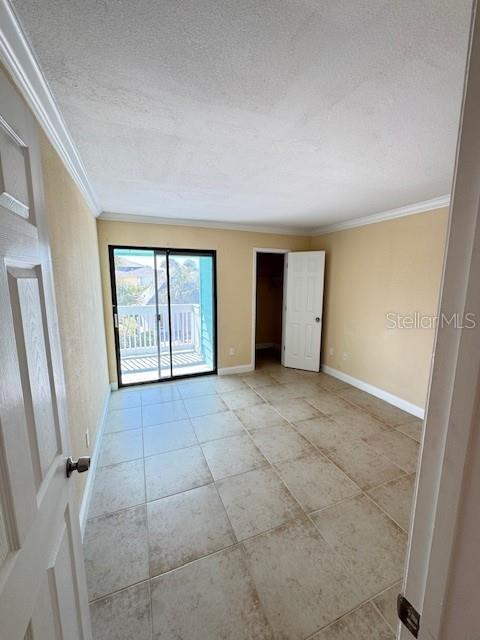 Building Photo - 455 Alt 19