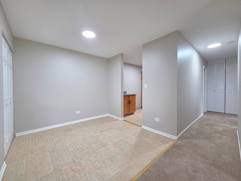 Building Photo - 1473 N Winslowe Dr