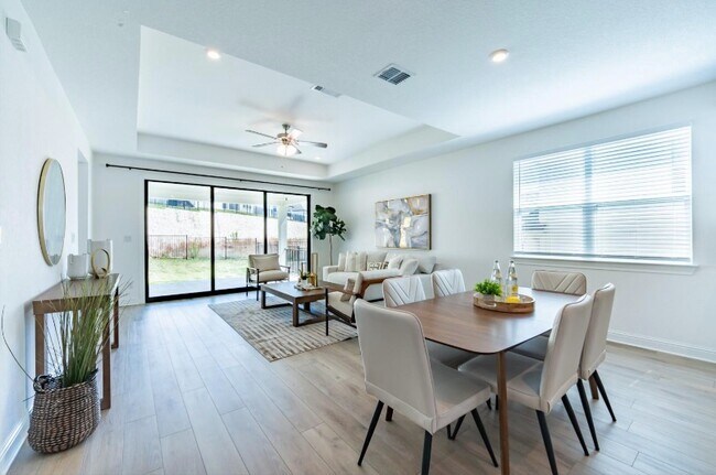Building Photo - 1040 Villa Rialto View