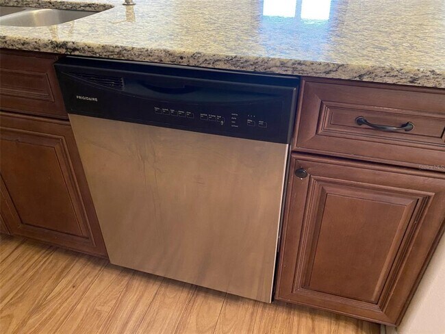 Building Photo - 6394 Banyan Blvd