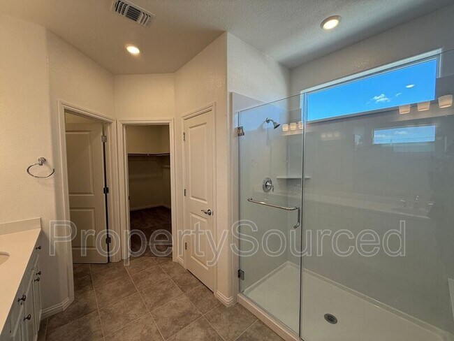 Building Photo - 1567 Halo Ave