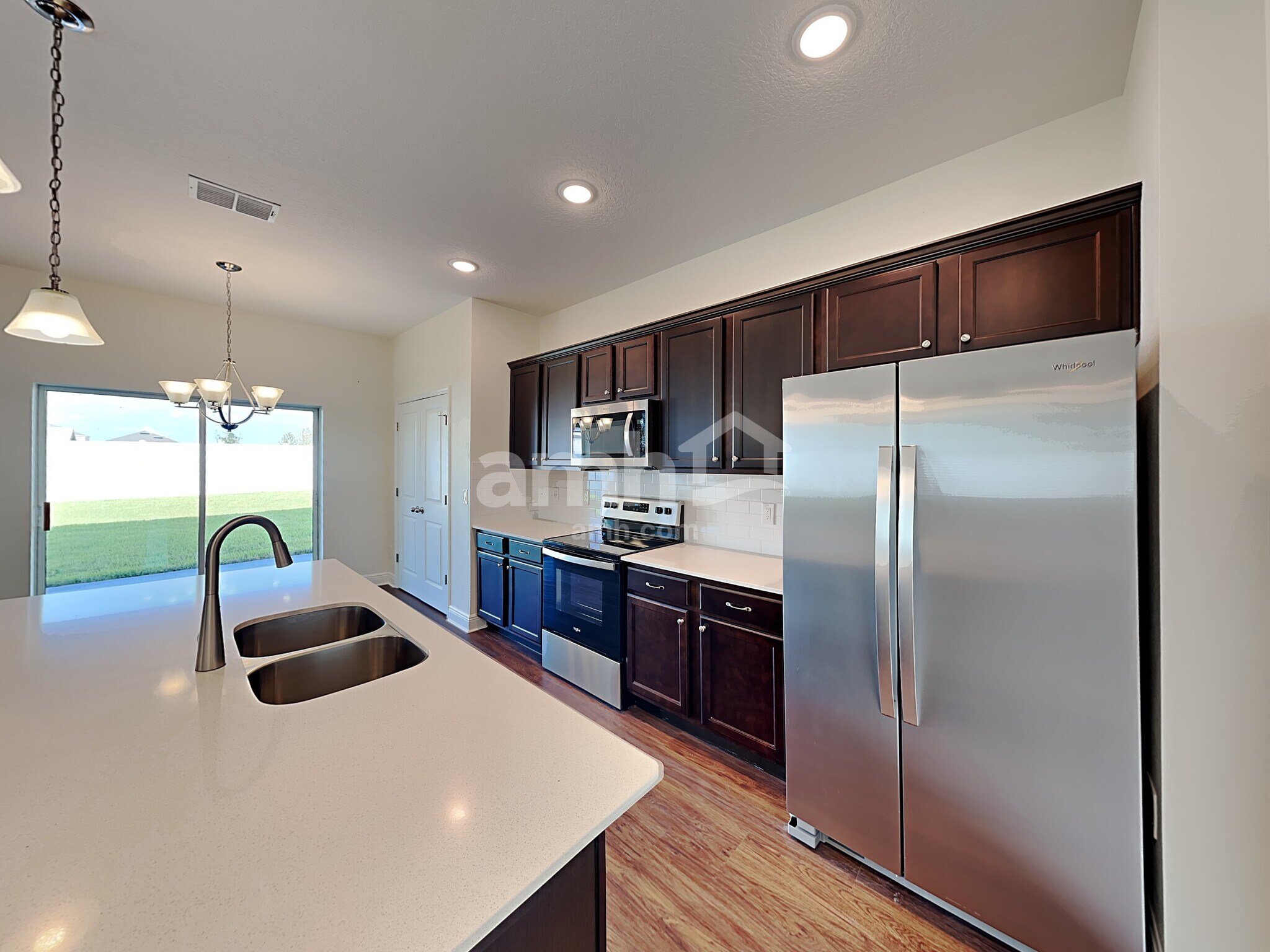 Building Photo - 825 Heavenly Dr